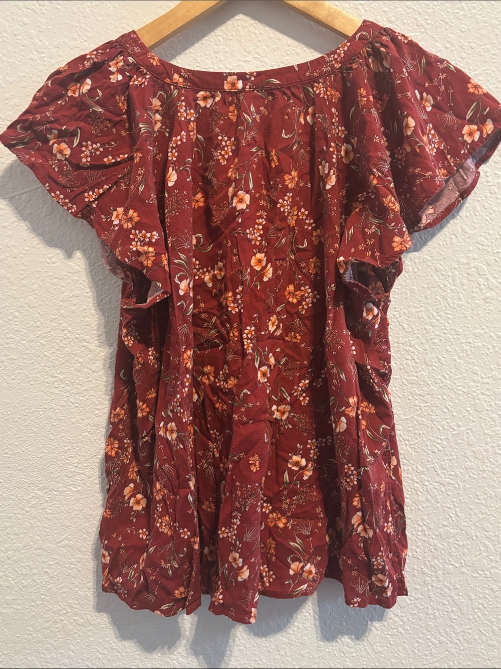 Old Navy Burgundy Floral V-Neck Flutter Sleeve Blouse - Picture 2 of 5